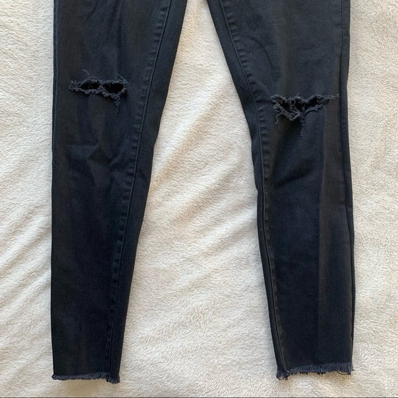 BlankNYC Distressed Black Cropped Skinny Jeans - Picture 7 of 11